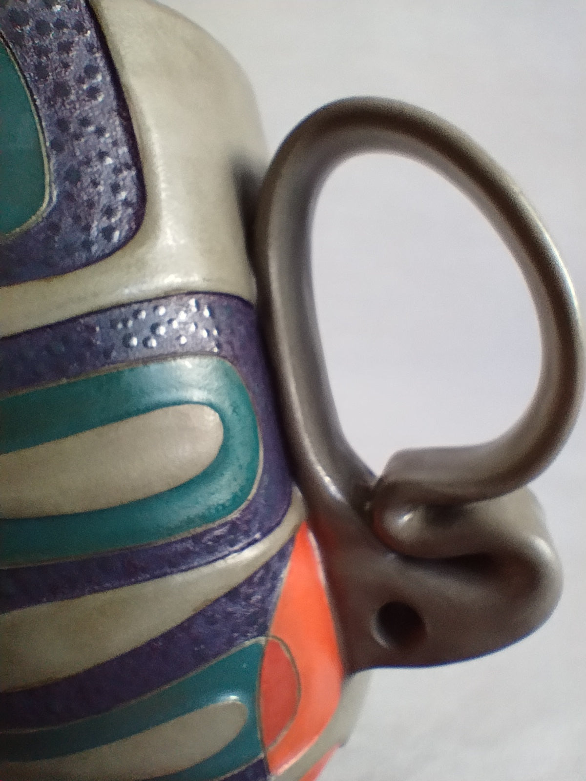 "Silent Scream" - fancy butt mug (18oz), warm grey stoneware