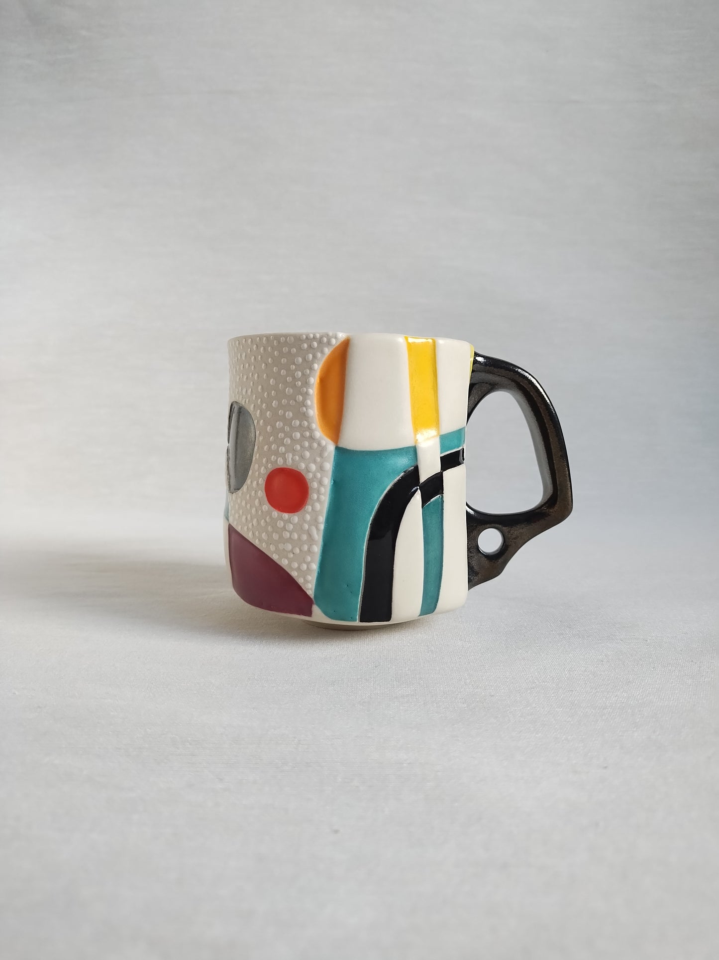"Black mirrors & 5D chess" mug, 10 oz
