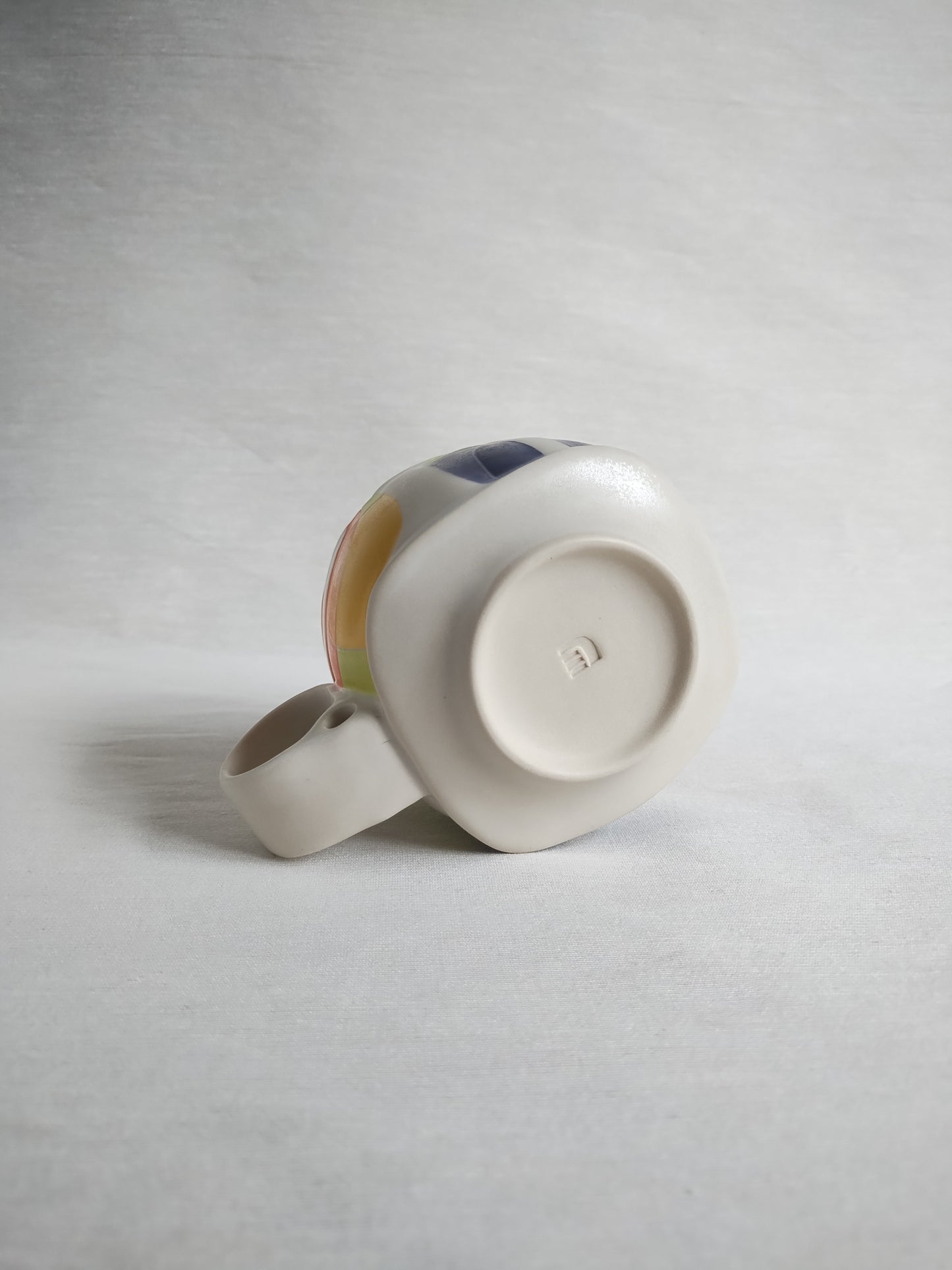 "Just hold on a mint" teacup