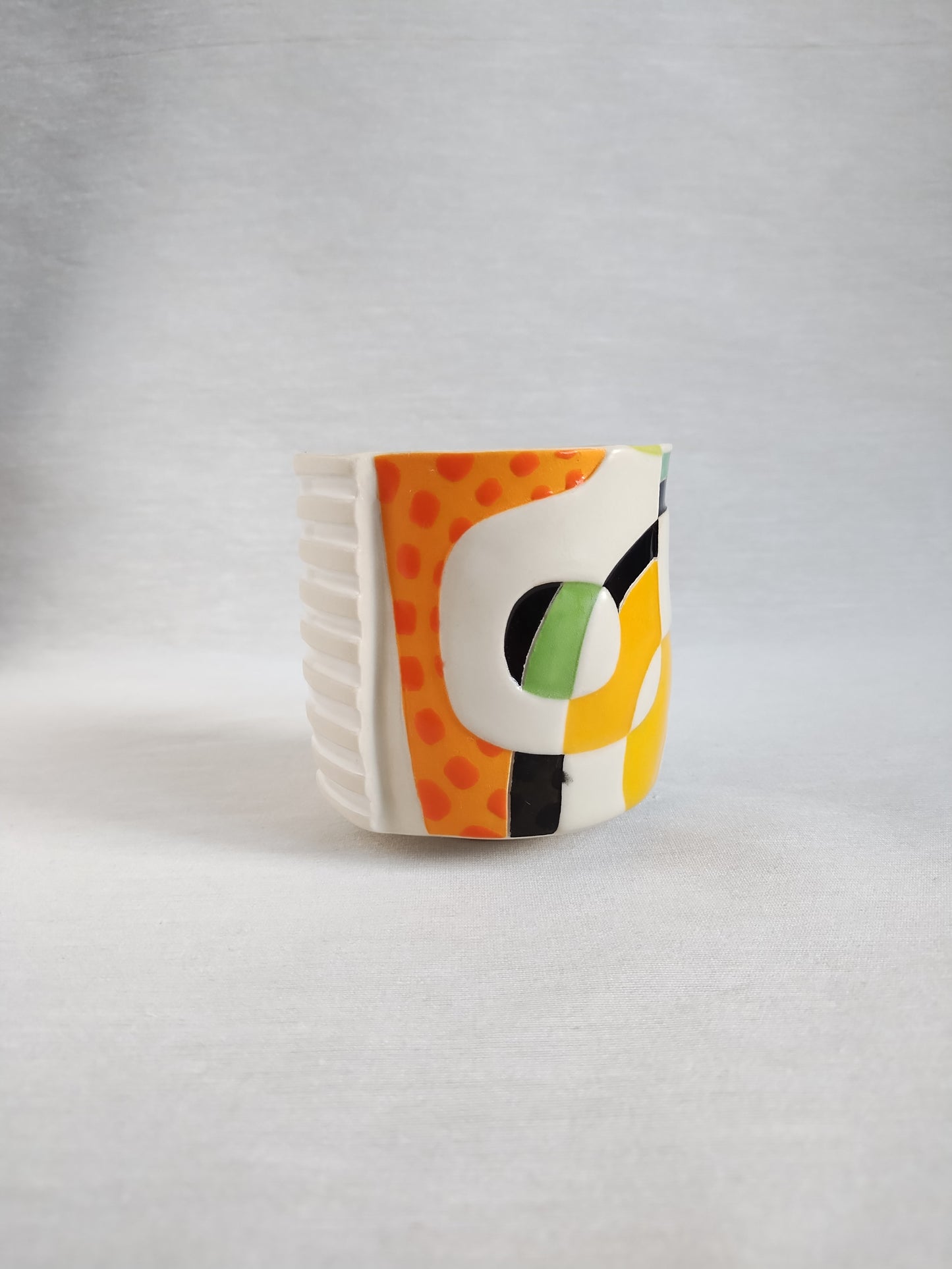 "5D chess: Analagous Signals" yunomi (tea cup), 10 oz