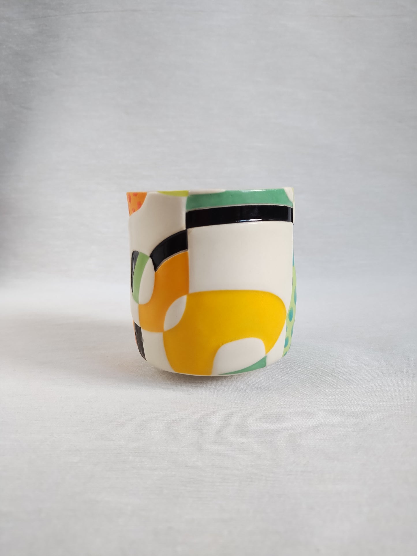 "5D chess: Analagous Signals" yunomi (tea cup), 10 oz