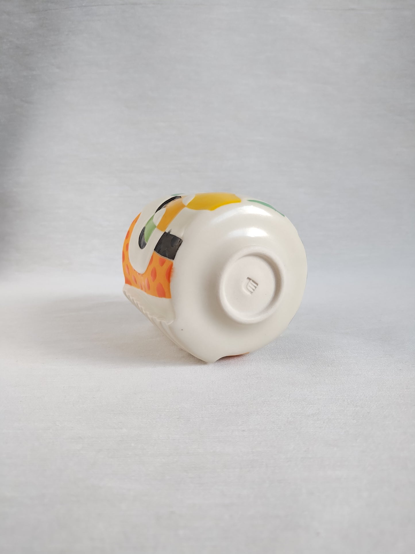 "5D chess: Analagous Signals" yunomi (tea cup), 10 oz